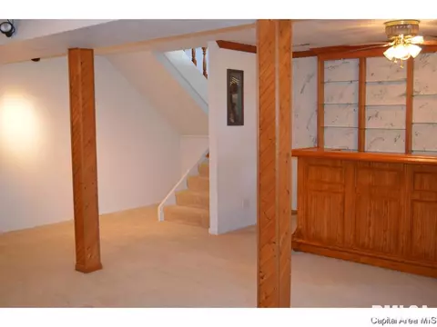 1916 Creighton, Springfield, IL 62703 photo 7