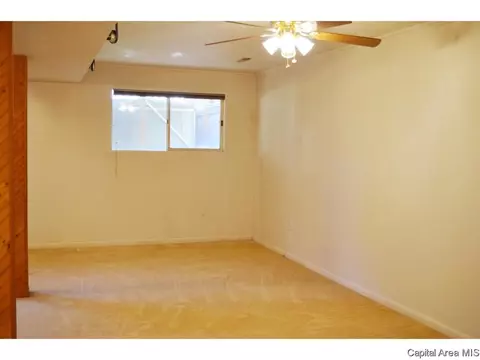 1916 Creighton, Springfield, IL 62703 photo 8