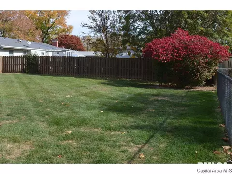 1916 Creighton, Springfield, IL 62703 photo 2