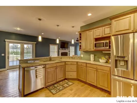 291 Bourbon St, Springfield, IL 62707 photo 15