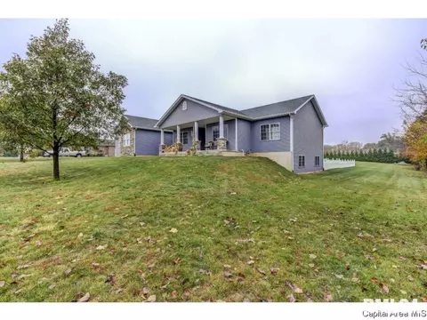 291 Bourbon St, Springfield, IL 62707 photo 4