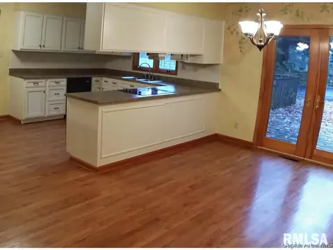 4227 Bissell, Springfield, IL 62707 photo 4