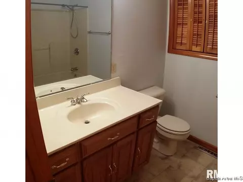 4227 Bissell, Springfield, IL 62707 photo 9