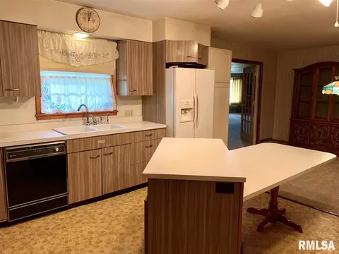 2 Glen Aire Dr, Springfield, IL 62703 photo 9