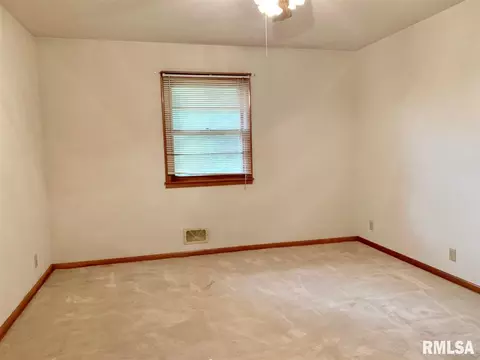 2 Glen Aire Dr, Springfield, IL 62703 photo 19