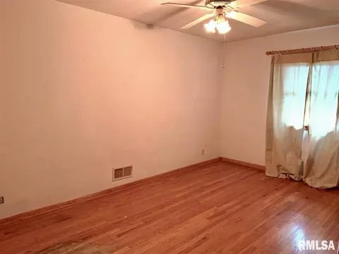 2 Glen Aire Dr, Springfield, IL 62703 photo 15