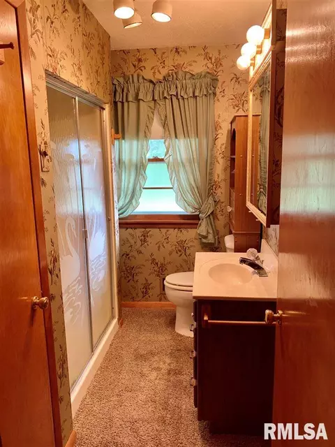 2 Glen Aire Dr, Springfield, IL 62703 photo 5