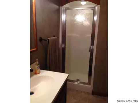 401 N Maple St, Abingdon, IL 61410 photo 13