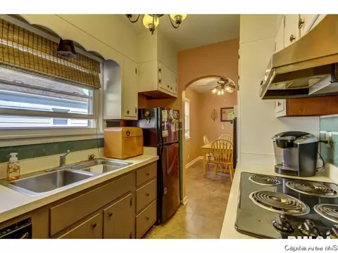 2536 S 5th, Springfield, IL 62704 photo 11