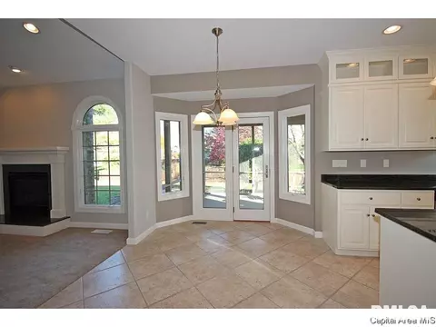 3505 Sandpiper Dr, Springfield, IL 62711 photo 5