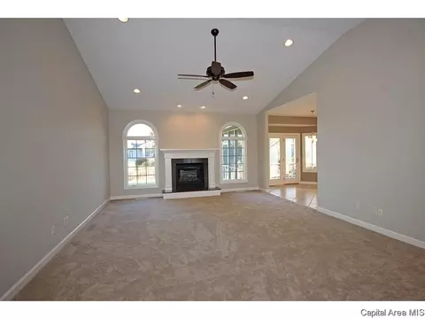 3505 Sandpiper Dr, Springfield, IL 62711 photo 4