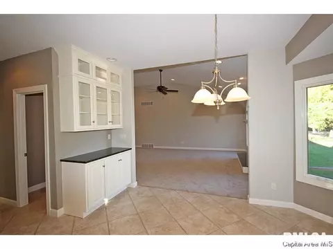 3505 Sandpiper Dr, Springfield, IL 62711 photo 9