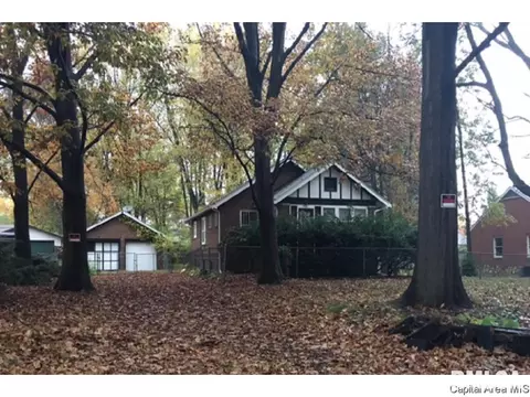 1921 Cardinal Dr, Springfield, IL 62704 photo 2