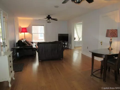 425 W Cook St, Springfield, IL 62704 photo 3