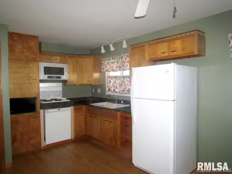 9 Celeste Ct, Springfield, IL 62703 photo 3