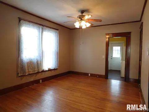1251 Monument, Springfield, IL 62702 photo 5