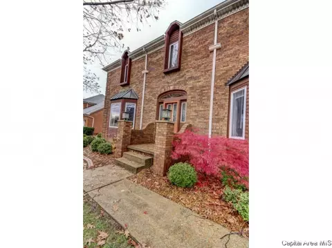 409 Mill Bank Ln, Springfield, IL 62704 photo 3