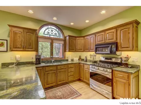 409 Mill Bank Ln, Springfield, IL 62704 photo 16