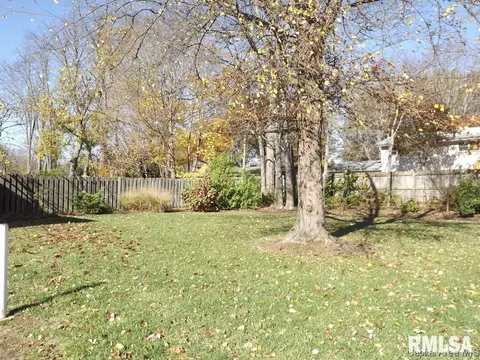 409 Mill Bank Ln, Springfield, IL 62704 photo 5