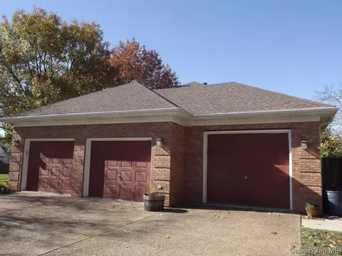 409 Mill Bank Ln, Springfield, IL 62704 photo 4
