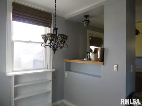 418 W Allen St, Springfield, IL 62704 photo 9