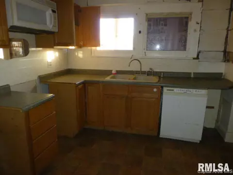 2003 S 11th, Springfield, IL 62703 photo 8
