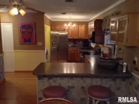 2816 Cardigan, Springfield, IL 62702 photo 9