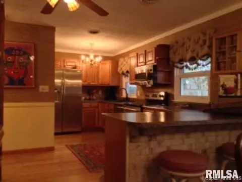 2816 Cardigan, Springfield, IL 62702 photo 10