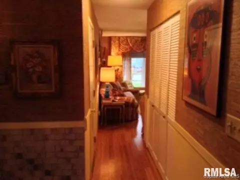 2816 Cardigan, Springfield, IL 62702 photo 11