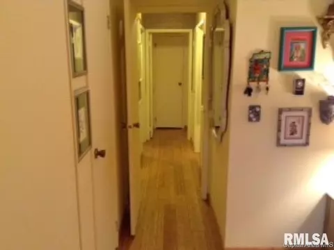 2816 Cardigan, Springfield, IL 62702 photo 12