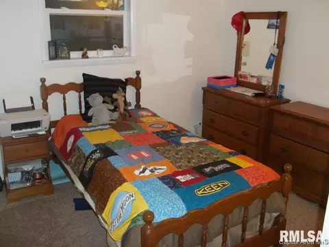 2513 Sutherland, Springfield, IL 62702 photo 9