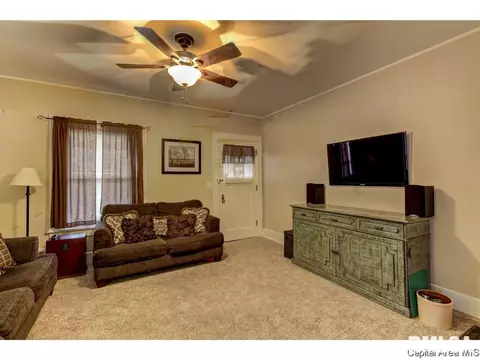 1316 W Governor St, Springfield, IL 62704 photo 12