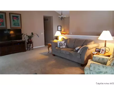 5104 Crane Dr, Springfield, IL 62711 photo 5
