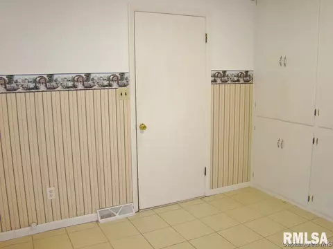 3417 S 1st St, Springfield, IL 62703 photo 15
