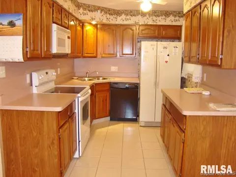 3417 S 1st St, Springfield, IL 62703 photo 5