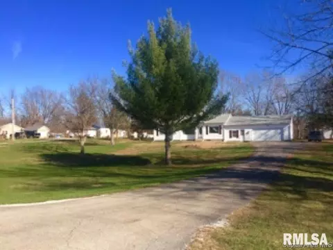 1022 N Oaklane Rd, Springfield, IL 62707 photo 2