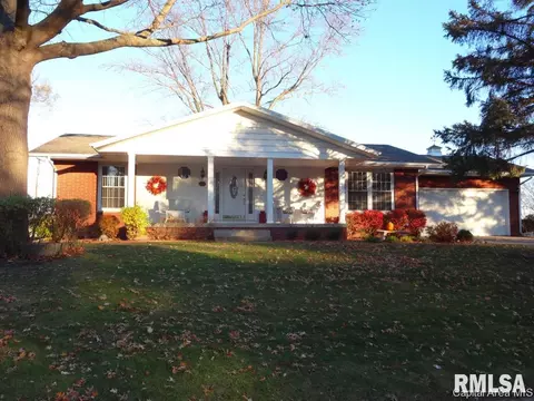 14 Providence Ln, Springfield, IL 62711 photo 1