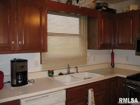 3701 Bluestem Ct, Springfield, IL 62712 photo 6