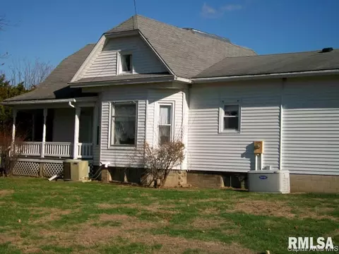 614 E Third St, Maquon, IL 61458 photo 4