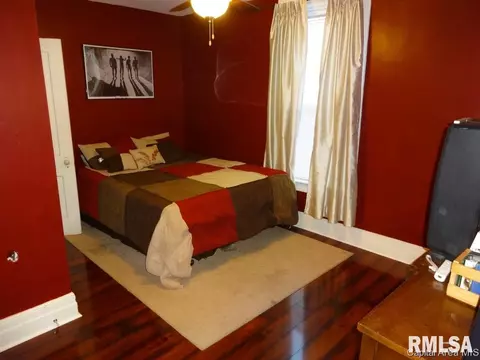 621 E Laurel, Springfield, IL 62703 photo 4