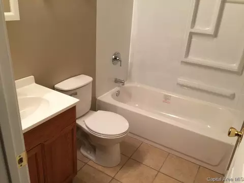 924 N 5th, Springfield, IL 62702 photo 6