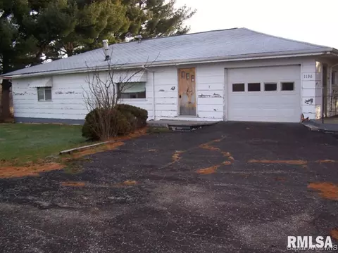 1136 E Cortland St, Avon, IL 61415 photo 1