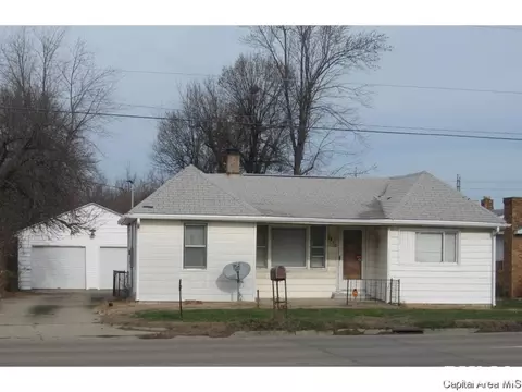 2833 E Cook, Springfield, IL 62703 photo 1