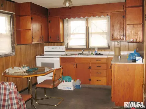 2833 E Cook, Springfield, IL 62703 photo 10