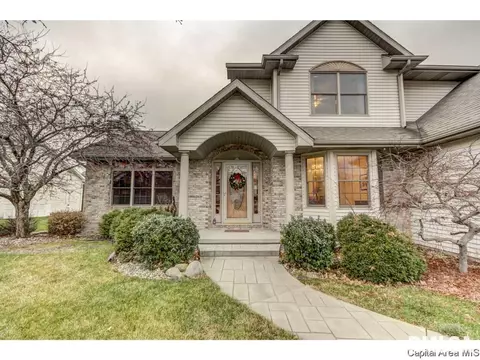 233 Blake Ct, Springfield, IL 62711 photo 2