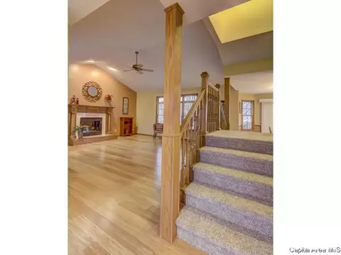 233 Blake Ct, Springfield, IL 62711 photo 4