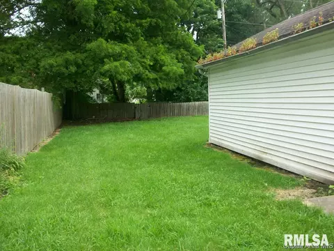 924 N 14th, Springfield, IL 62702 photo 10