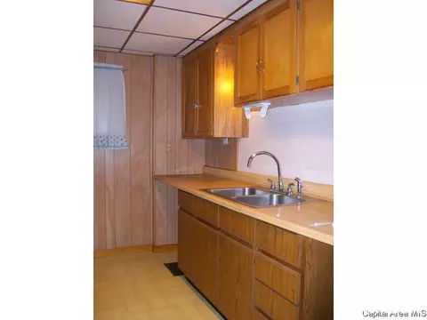 924 N 14th, Springfield, IL 62702 photo 2