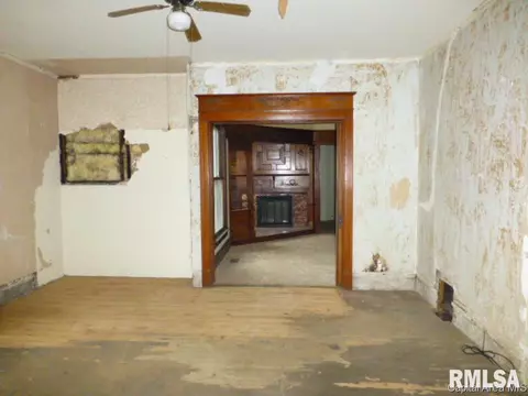 157 N Douglas Ave, Springfield, IL 62702 photo 4