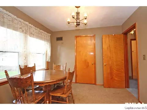3537 Stanton, Springfield, IL 62703 photo 7